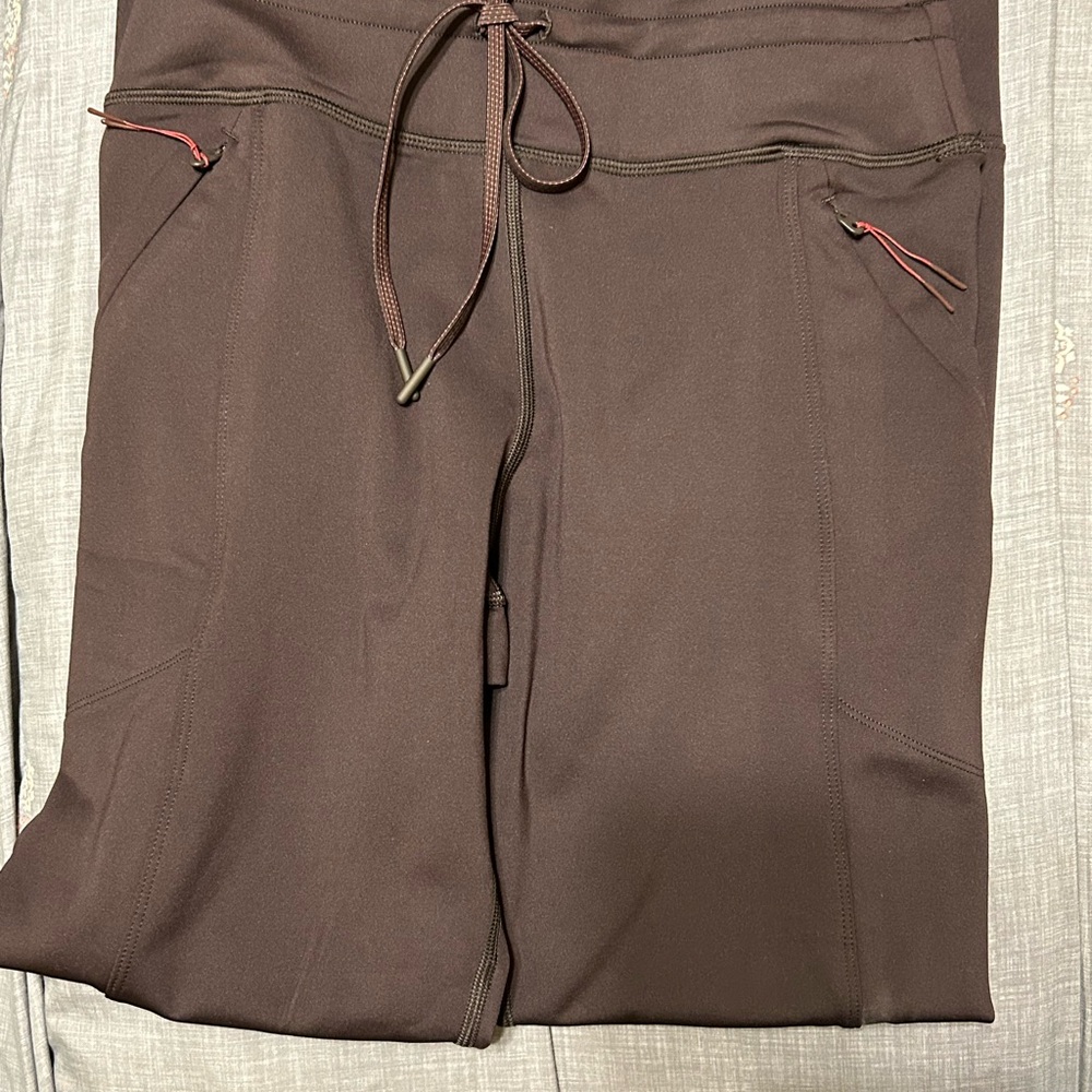 NWT OFFLINE High rise warm up jogger leggings